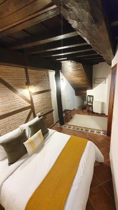 Apartamento Sefardi, Barrio Judio De Hervas Luaran gambar